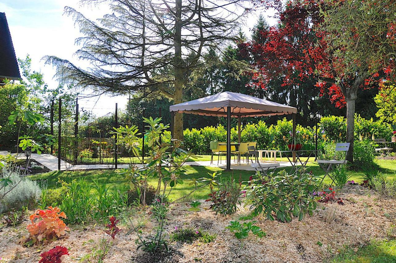 Au Jardin De Lisa Acomodação com café da manhã Cherreau Exterior foto